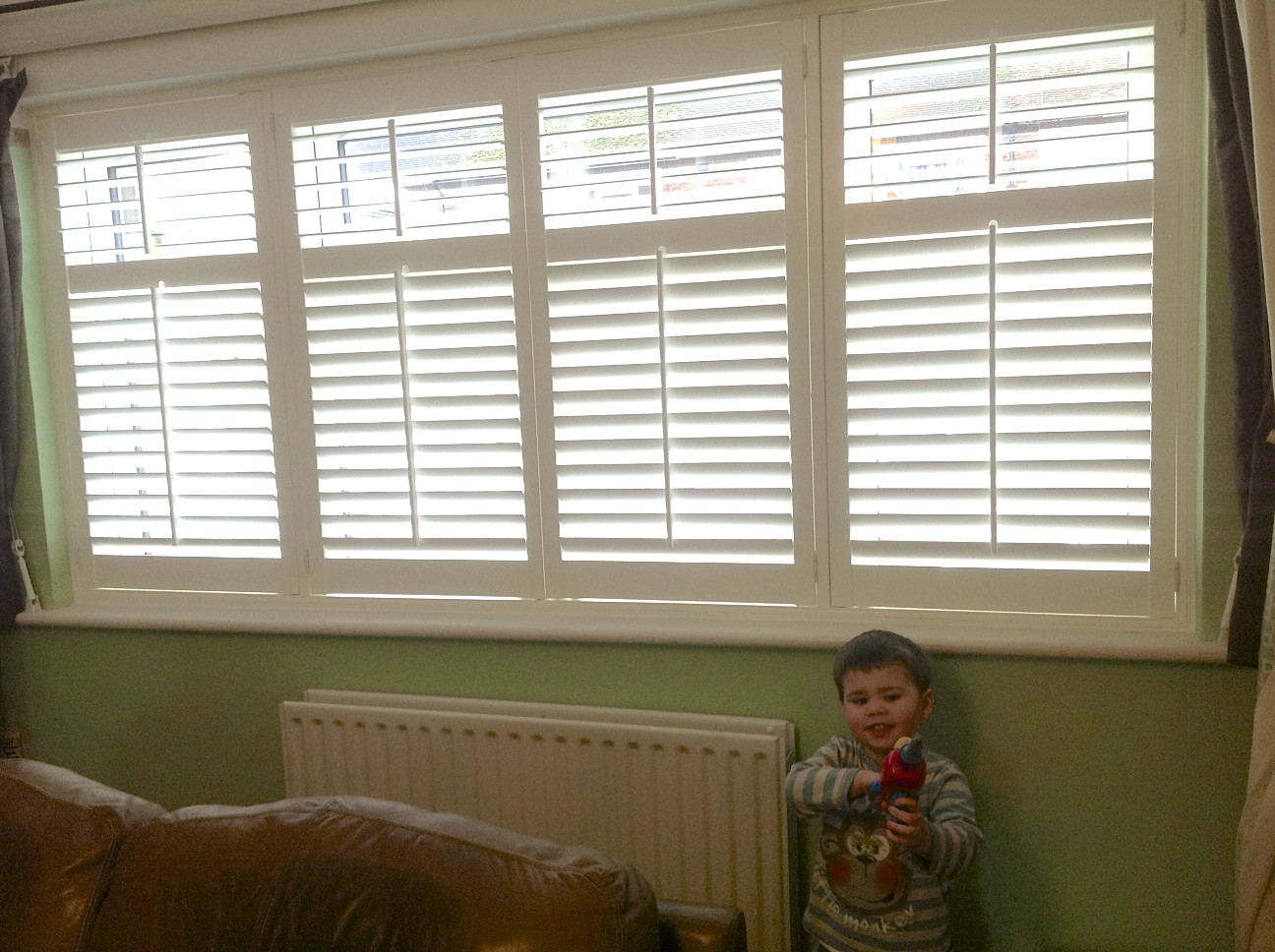 Shutters fitted in Ware with a little help from my new mate.  - Plantation shutters -  Carolina Blinds