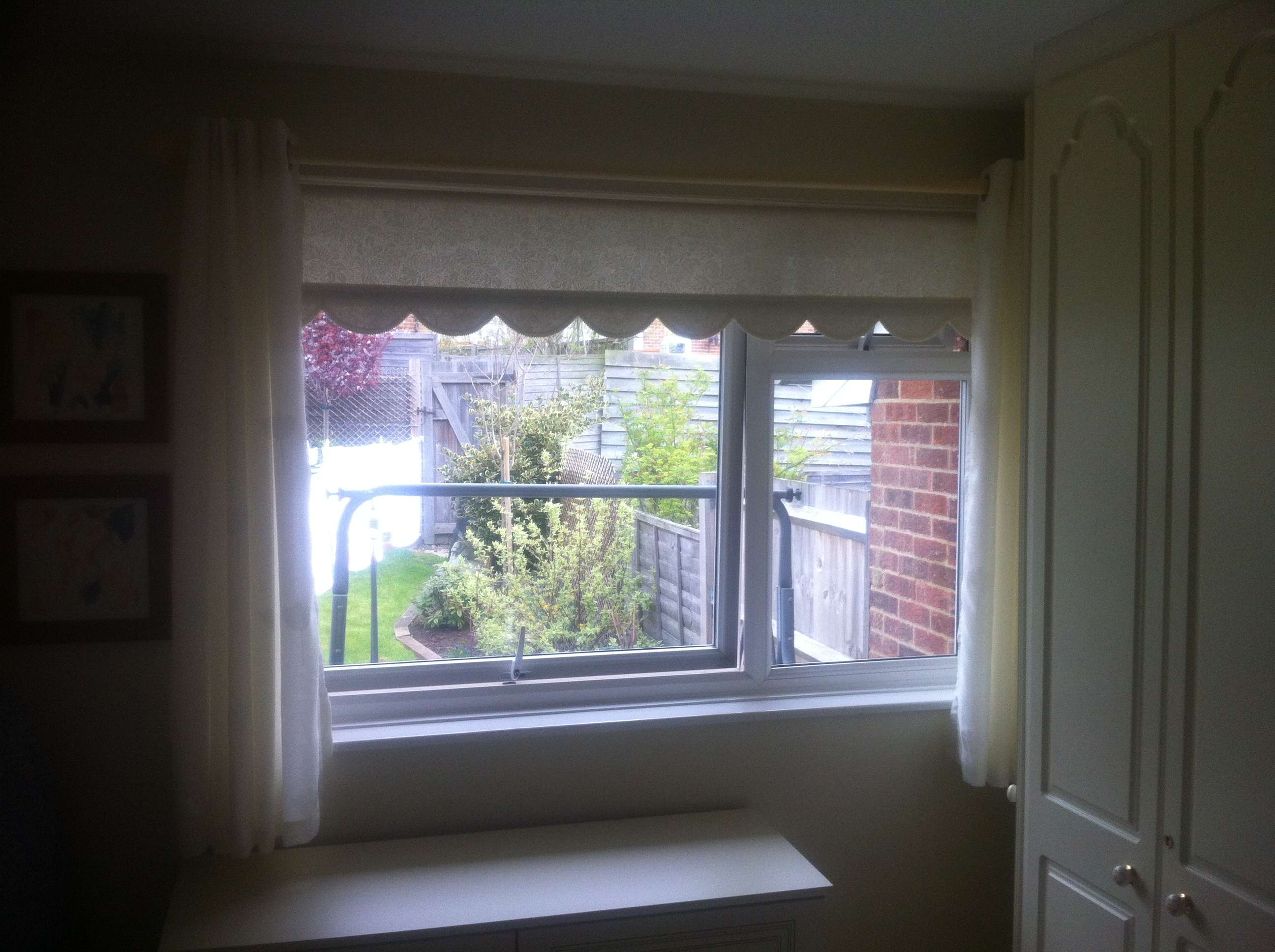Roller blind with scallop bottom fitted in Epping  - Roller blinds -  Carolina Blinds